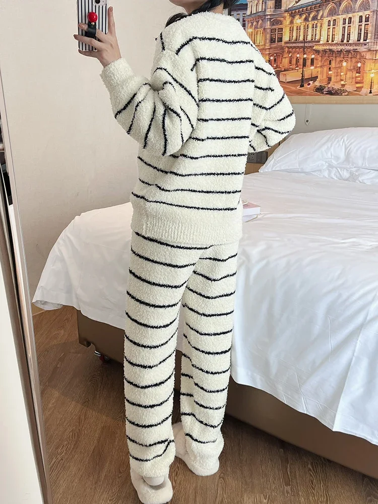 Cartoon Panda Striped Sleepwear for Women Round Neck Long Sleeve Sweet Coral Fleece Pajama Two Piece Sets Cute Homewear