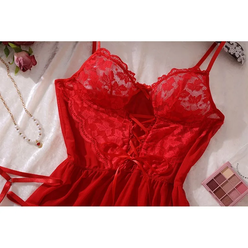 مثير البرازيلي وحزام الرباط الملابس الداخلية الساخن الأحمر فستان بيبي دول المثيرة المرأة رائعة 3 قطعة مجموعات ثونغ ثوب النوم مجموعة مع حلقات الساق