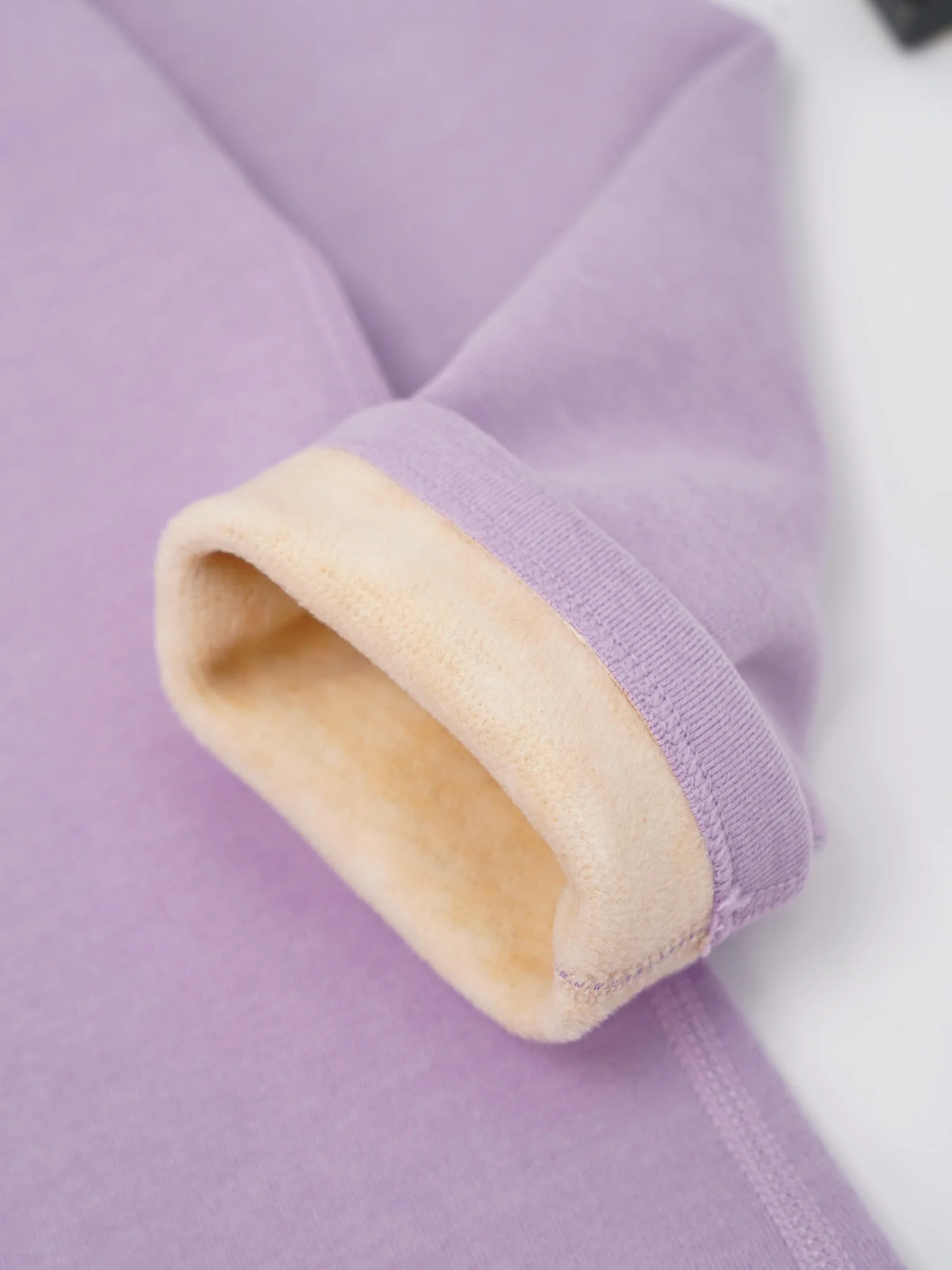 ملابس داخلية حرارية للأطفال والبنات والأولاد مبطنة بالصوف للخريف والشتاء برقبة وهمية وأكمام طويلة بلون سادة قميص داخلي أساسي