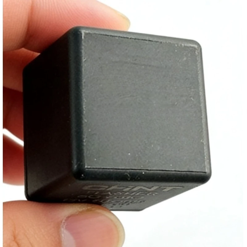 Turn Signal Flasher 24V 3-Pin Relay for Foton Lovol Oubao 12V Tractor Parts