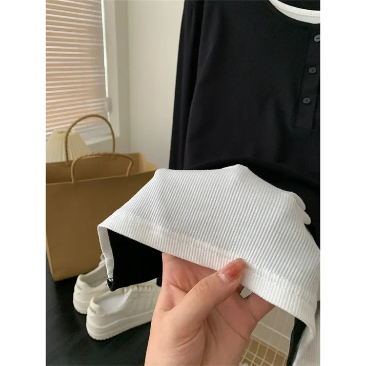 Women\'s Autumn New Fashion Small Tin Shows Slim Long Sleeves Round Neck Black and White Fake Two T-shirt Undershirt Casual