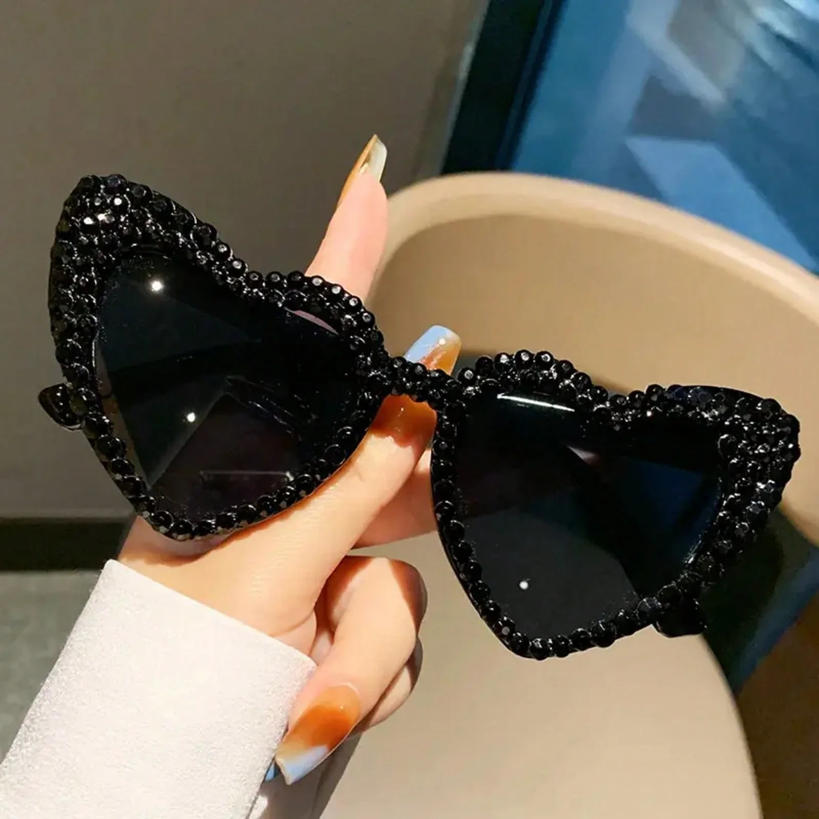Elegant Heart Shaped Rhinestone Sunglasses For Women Fashion Cat Eye Decorative Glasses