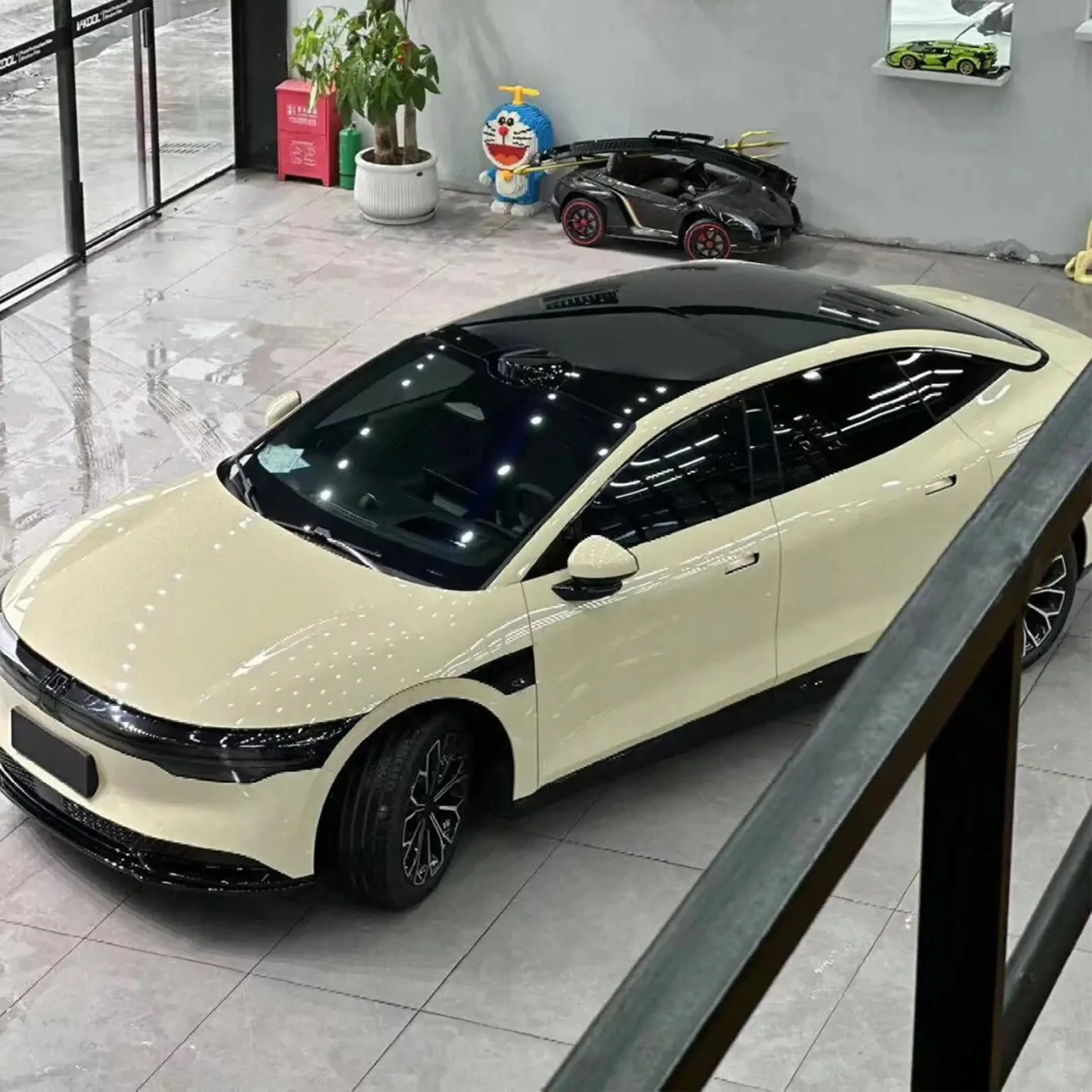 KDPPF Sahara Yellow TPU Self-Healing Car Wrap Super Hot Sale Chameleon Vinyl Body Anpassbare OEM Wrap