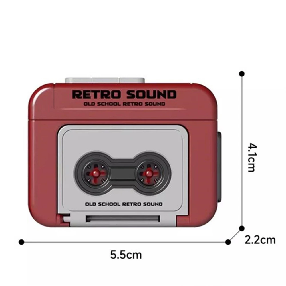 Recordable Retro Cassette Keychain - Mini Voice Recorder & Music Box for Couples, Functional Nostalgic Jewelry Gift