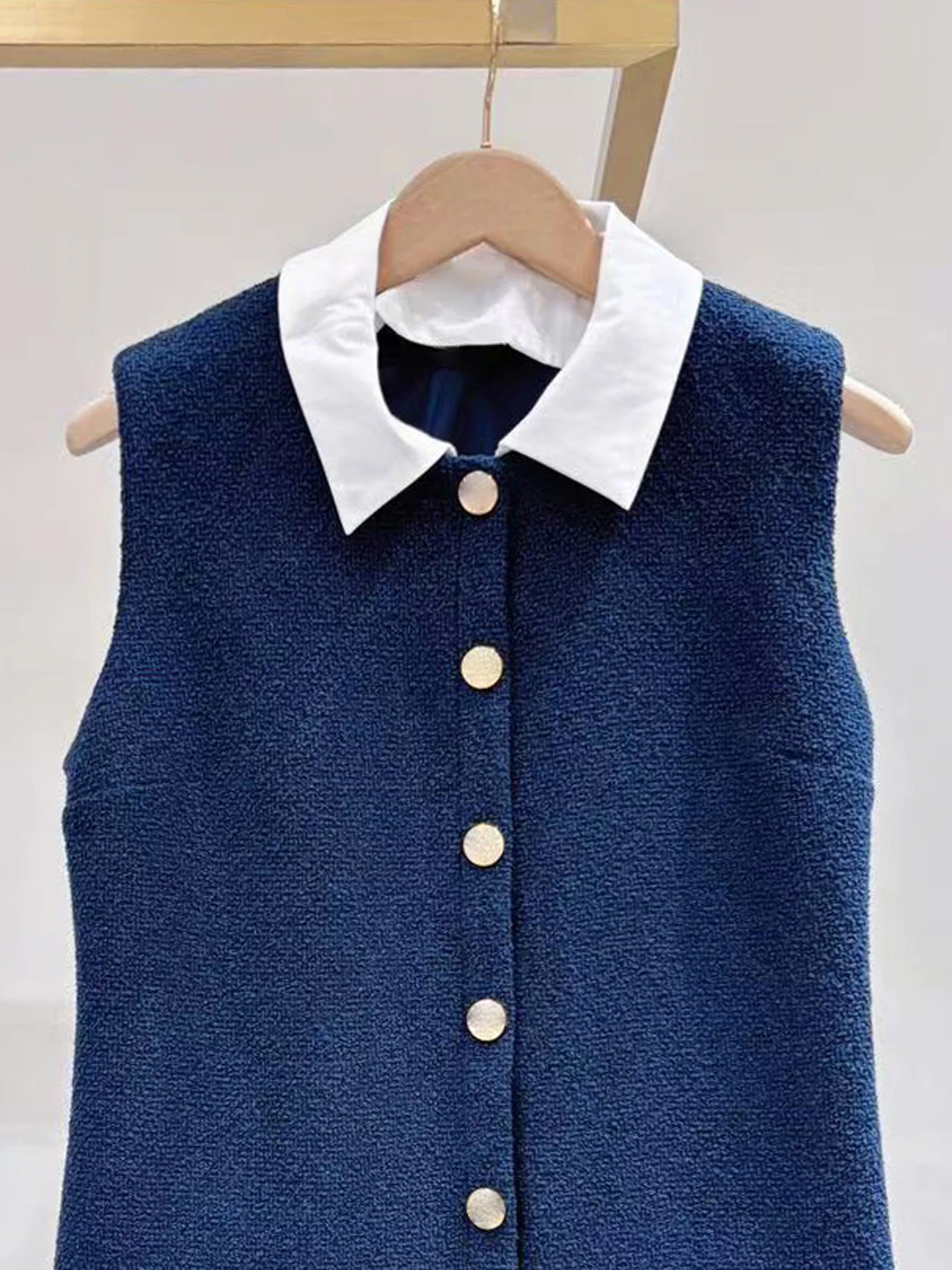 M 홈 난 유 하이엔드 여성 가을 컬리지 스타일 트위드 플리츠 베스트 드 미디 스커트 싱글 버튼 클로저 H라인 드