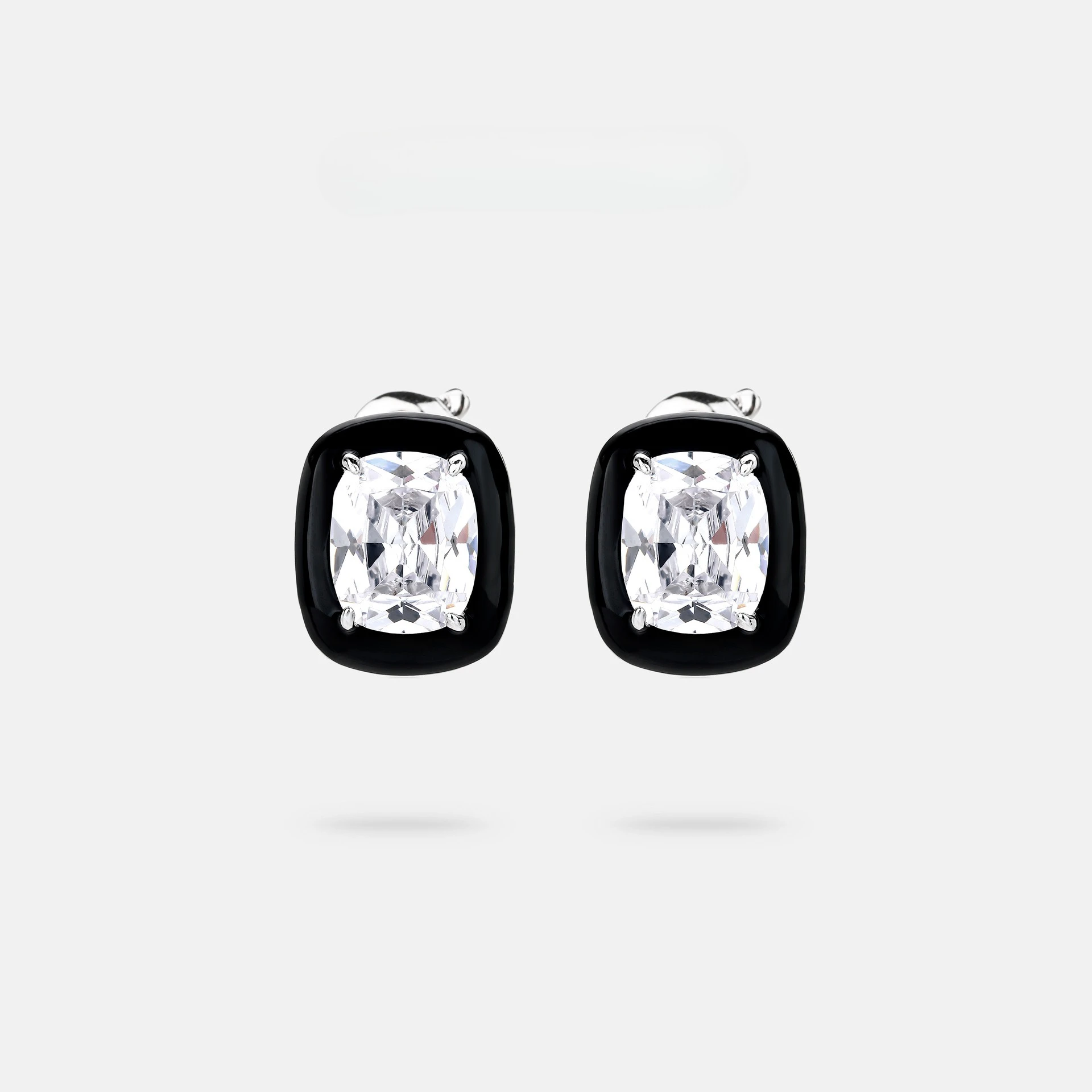 

New S925 Pure Silver Earrings for Women Wholesale, Niche, Light Luxury, High-end, High Carbon Diamond Wedding Jewelry