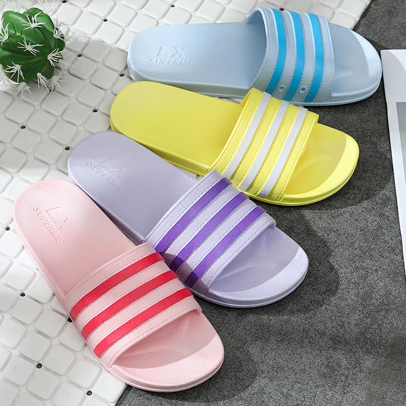 Unisex Slippers Women New Colorful Striped Slippers Men Size 36-45 Couple Beach Sandals PVC Non-slip Flat Home Bathroom Slippers