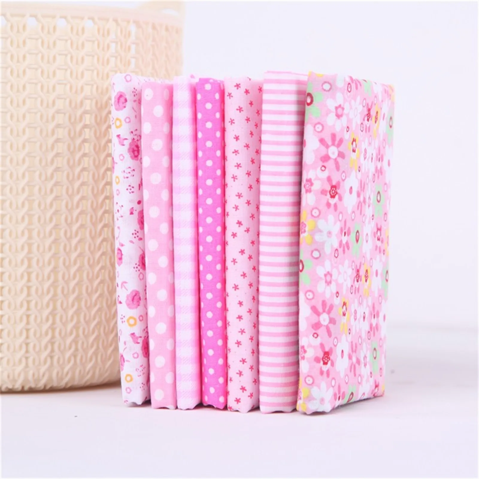 7pcs Cotton Quilting Fabric 25x25cm Square Rag Homemaker Sewing DIY Crafts Patchwork Quilting Sewing Scrapbooking Cloths