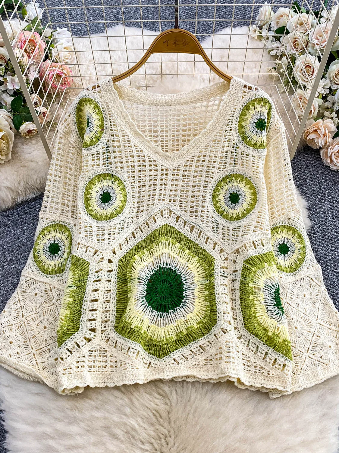 SuperAen Beach Style Hollow-out O-Collo Manica svasata Protezione solare Top lavorato a maglia Allentato 2025 Estate Nuove copricostumi casual