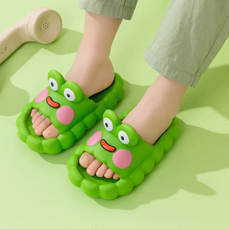 Cartoon Frog slippers summer Beach cute Kawaii womens shoes Cloud home house Sandal Outdoor Soft Sole Non Slip flip flops Flat