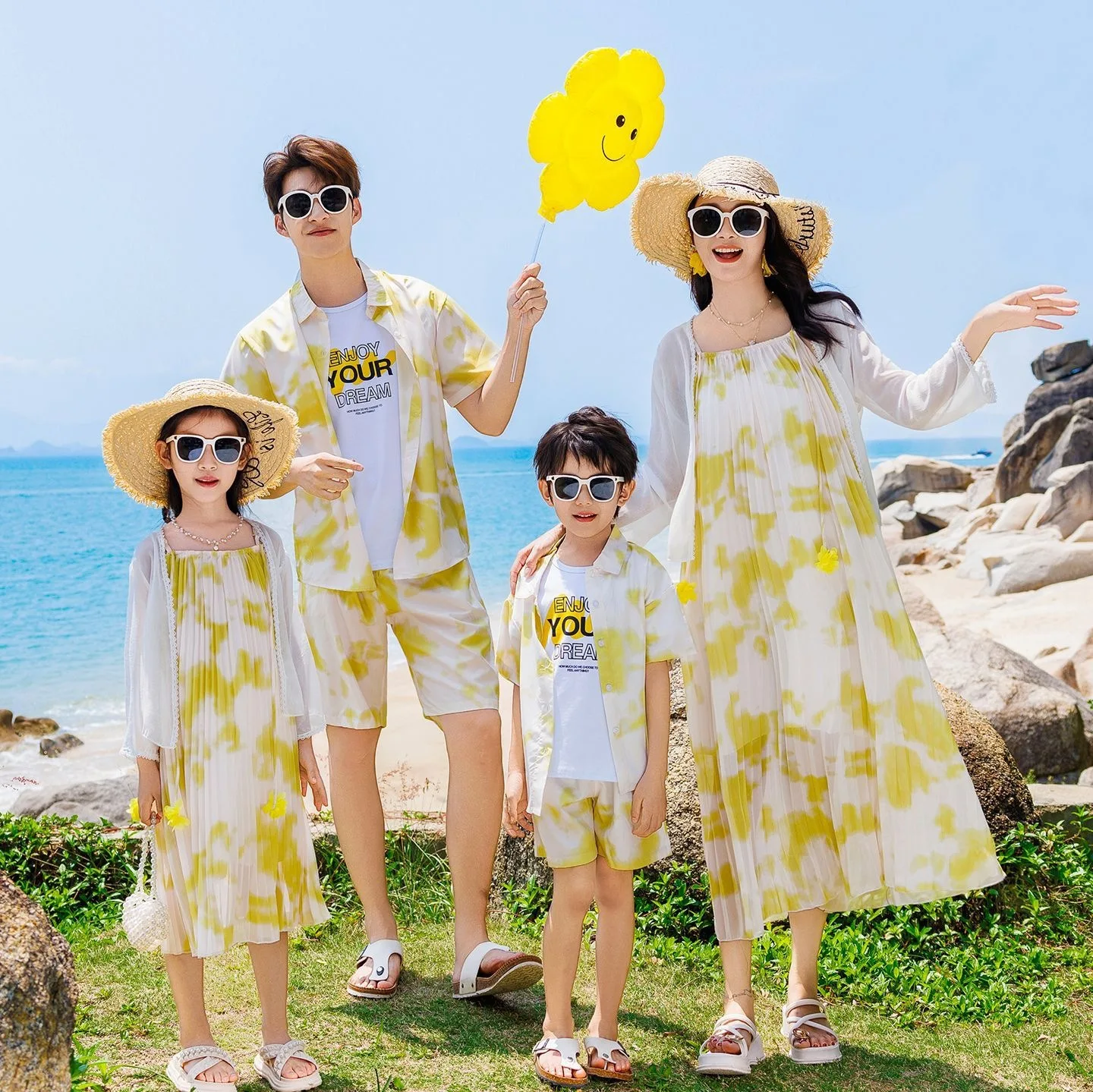 Family Matching Outfit Set Yellow Tie-Dye Maxi Dress & T-Shirt Shorts Set Casual Beach Vacation Outfits for Mom Dad and Kids