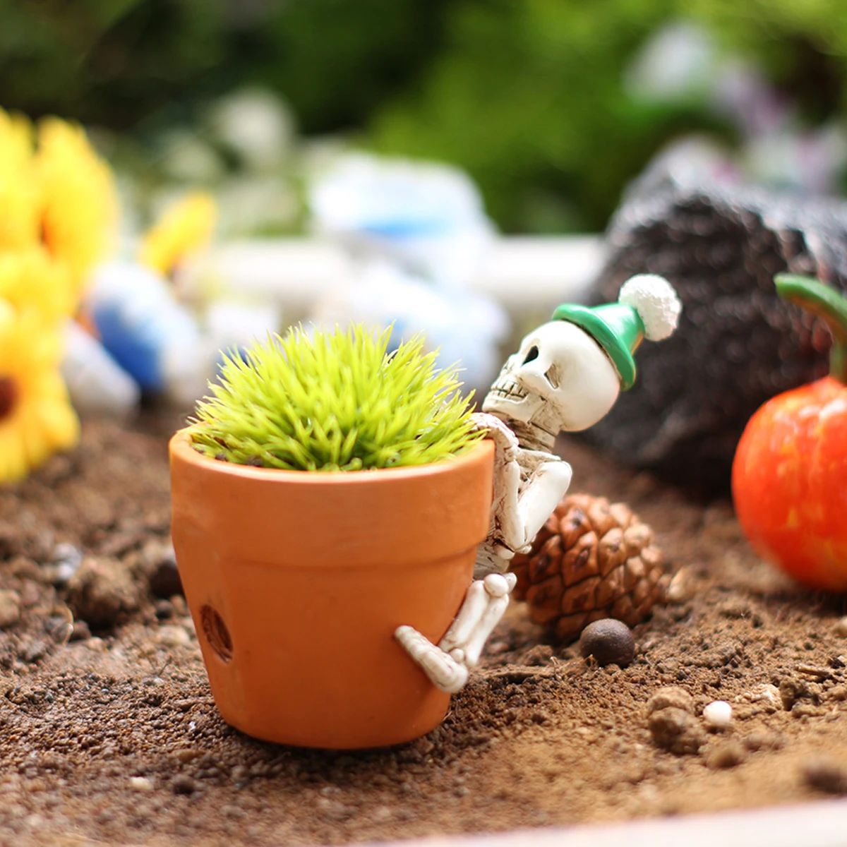 1pc Creative Skeleton Leaning Tilted Flower Pot Resin Succulent Planter Halloween Gothic Decor