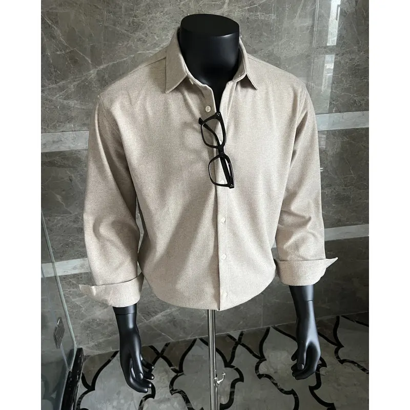 

Корейская мужская рубашка в британском стиле с длинным рукавом, утепленная флисом, повседневная, мягкая, блестящая, всесезонная, износостойкая, с эффектом окрашивания и отбеливания.