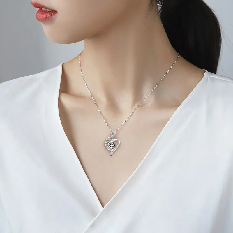 Light luxury 925 sterling silver moissanite rose heart necklace for women, anniversary valentine's day gift