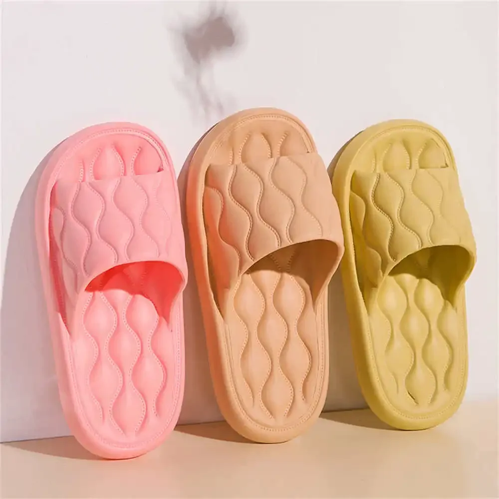 Round Nose Big Size Comfortable Women's Sneakers Women Mule Slippers Shoes Lady Sandals Sports Casuall Famous Model