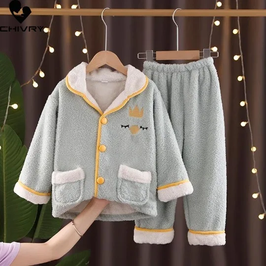 Neue Herbst Winter Kinder Flanell Pyjamas Cartoon Revers Verdicken Tops mit Hosen Baby Jungen Mädchen Nachtwäsche Pyjamas Sets Hause Tragen