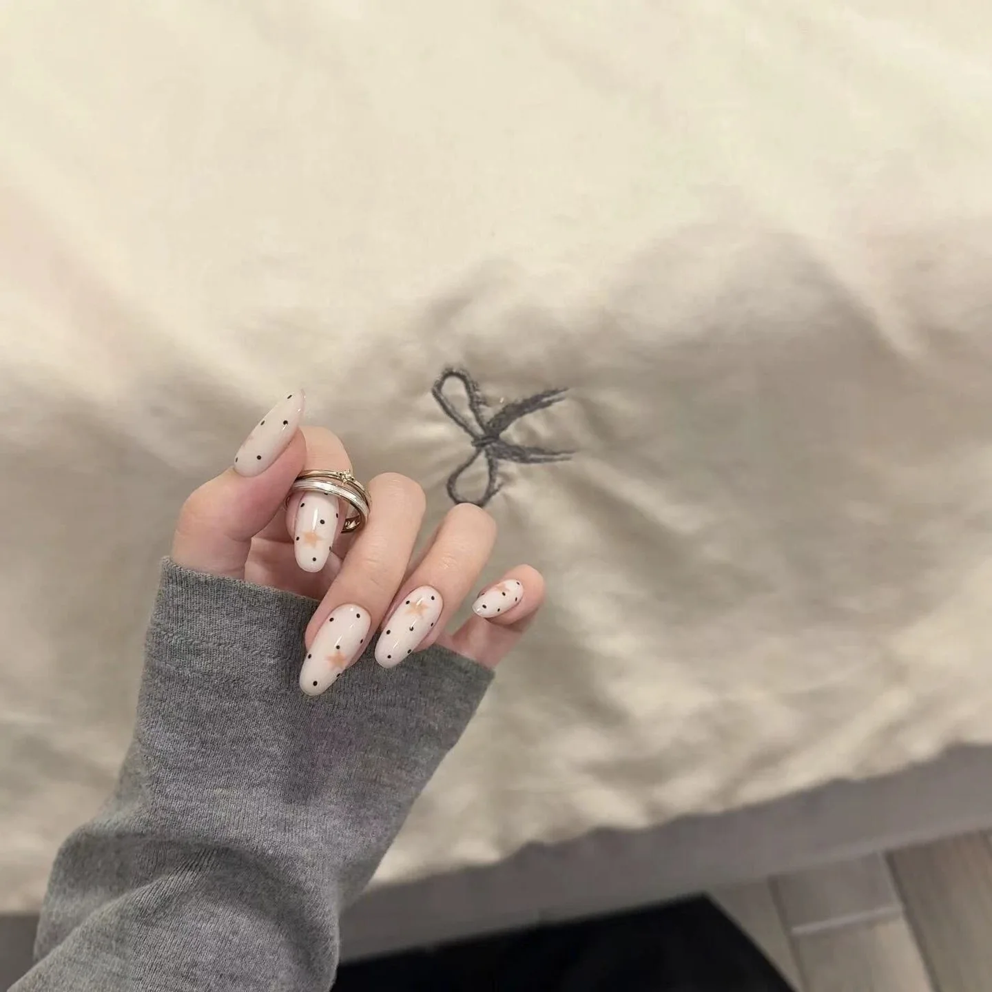 10pcs Handmade Oval Press On Nails Nude White Star Polka Dot Design Sweet Cute Fake Nails Wearable Nails Art Tips For Girls