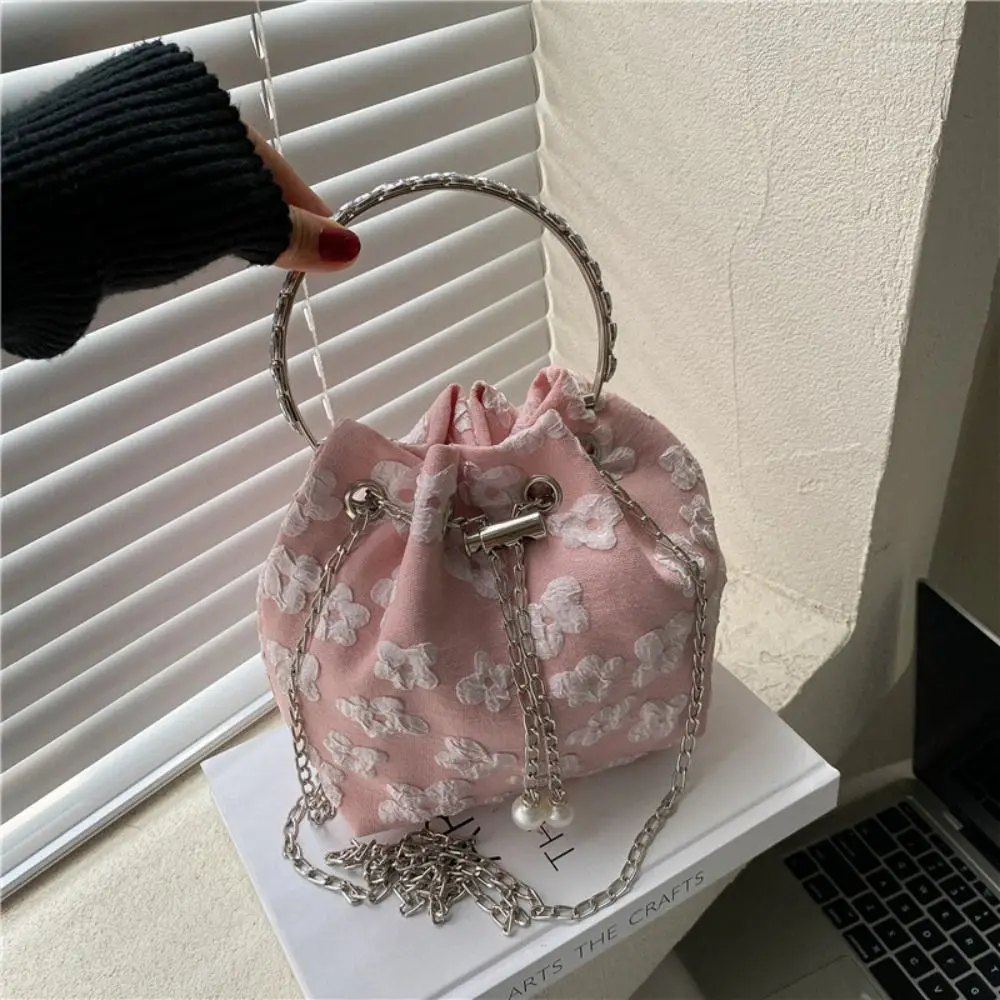 Fashion Shoulder Bags Fashion Circle Handheld Chain Drawstring Bucket Bag Pleated Floral Design Exquisite Crossbody Bag Ladies