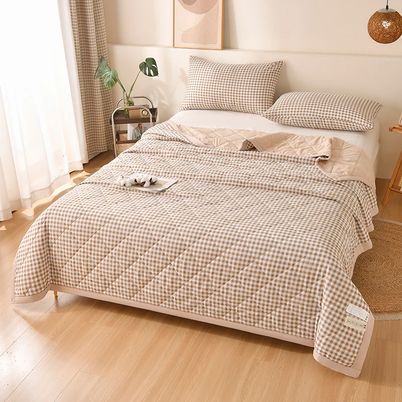 New Plaid Summer Quilt Soft Skin-friendly Breathable Blanket Summer Refreshing Duvet Machine Washable Quilted Comforter Thin