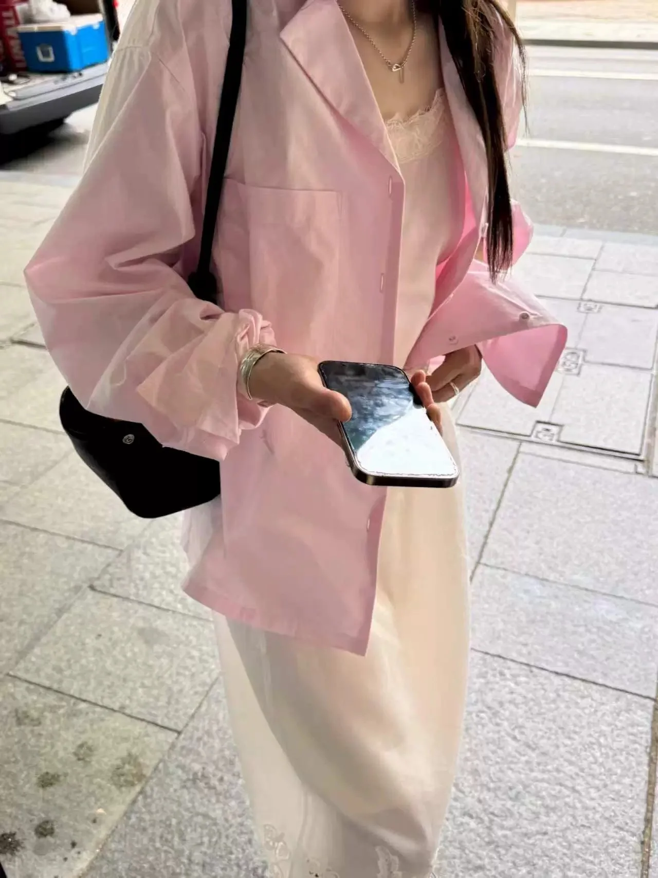 

Casual Pink Cotton Shirt with Large Pocket Decorated Collar Breathable Spring Summer Women's Loose Fit Long Sleeve Shirt