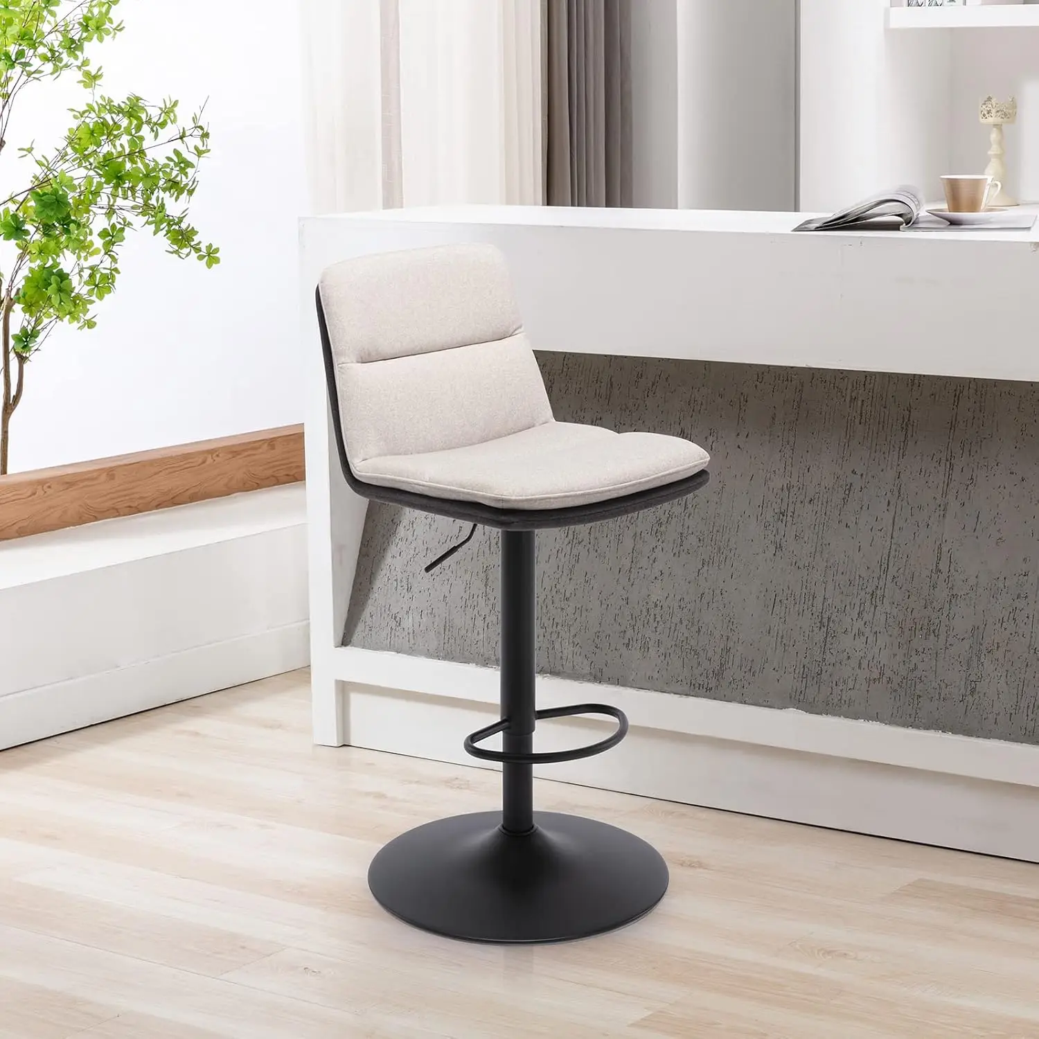 Tecido ajustável Stool com costas, Swivel Counter Height Barstool, Cadeira de cozinha sem braços para jantar Café, Large Black Base