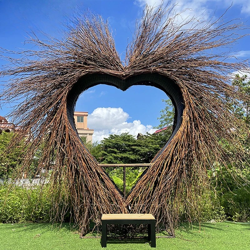 

Outdoor courtyard scenic bed and breakfast Internet celebrity clock in bird's nest outdoor garden creative handmade rattan bed s