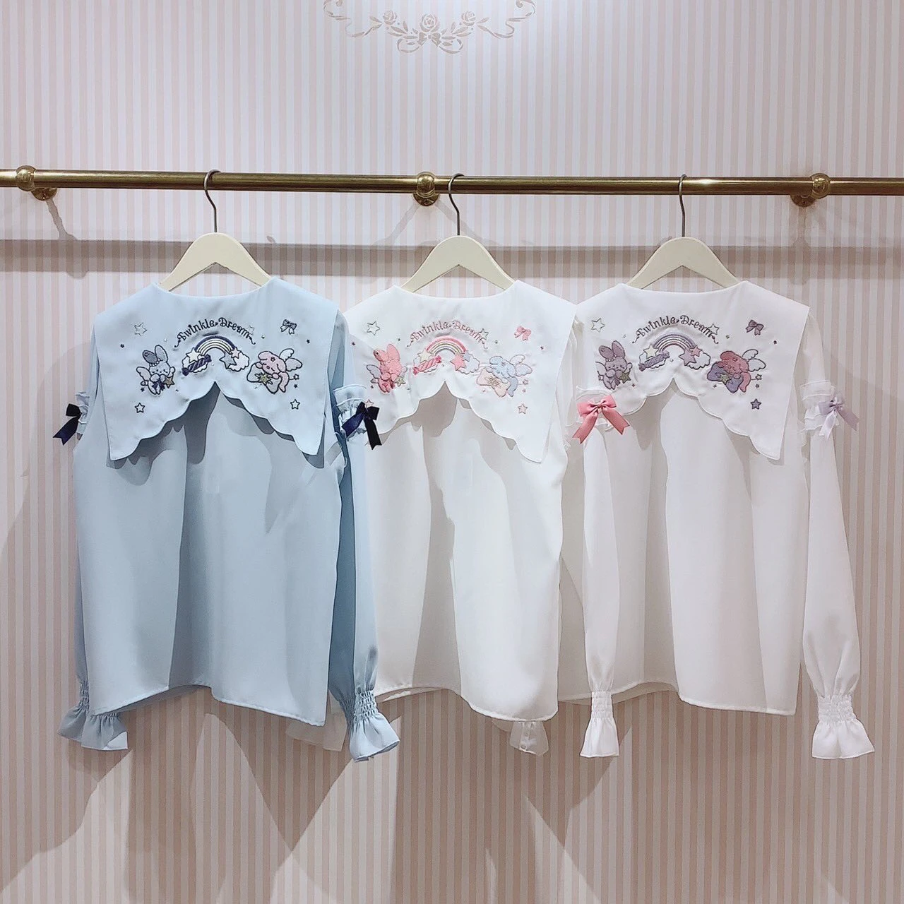 Japanse Mijn Stijl Zoete Borduren Pop Kraag Boog Flare Lange Mouw Single Breasted Losse Veelzijdige Shirts Tops Dames Lente