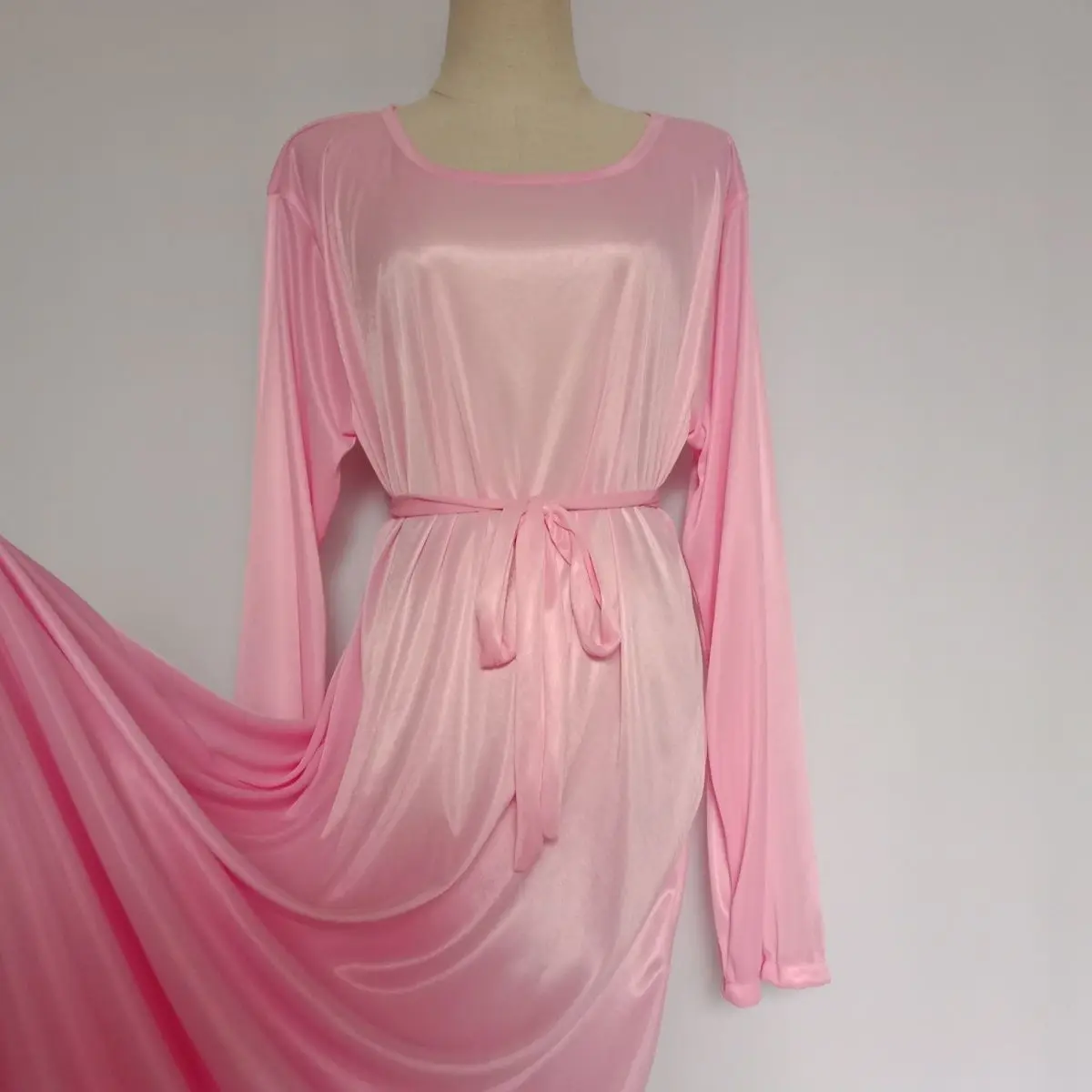 

Man's Glossy Sexy Ice Silk Satin Long Dress Women Long Sleeve Loose Silky Touch Night Dress Plus Size With Belt Sleeping Robe