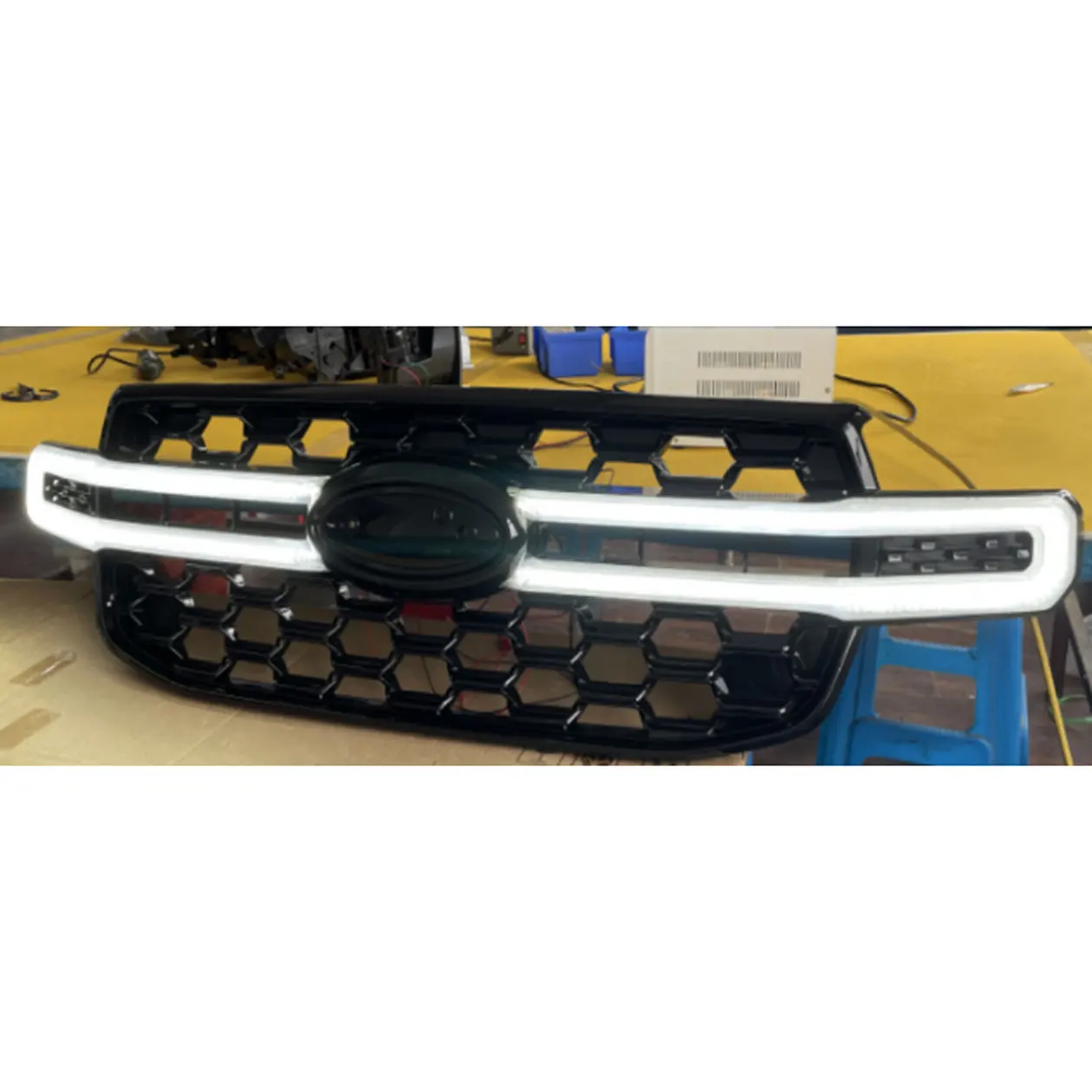 

Update Grille For FORD RANGER LED Aftermarket Grill Retrofit Removal LED Bar Grille Insert Pickup Truck 2024 2023