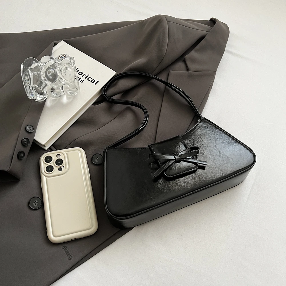 

Women Leisure Armpit Handbag PU Leather Fashion Shoulder Purse Solid Color Travel Underarm Handbag Female Dating Bag