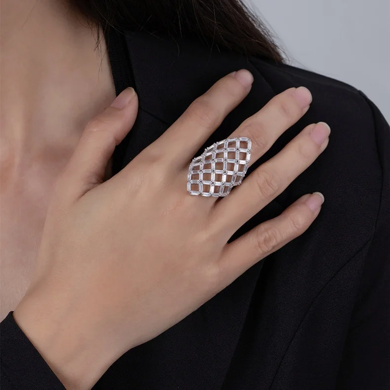 Groothandel holle patroon volledige diamanten overdrijving ring vrouwen fijne Europese Amerikaanse sieraden