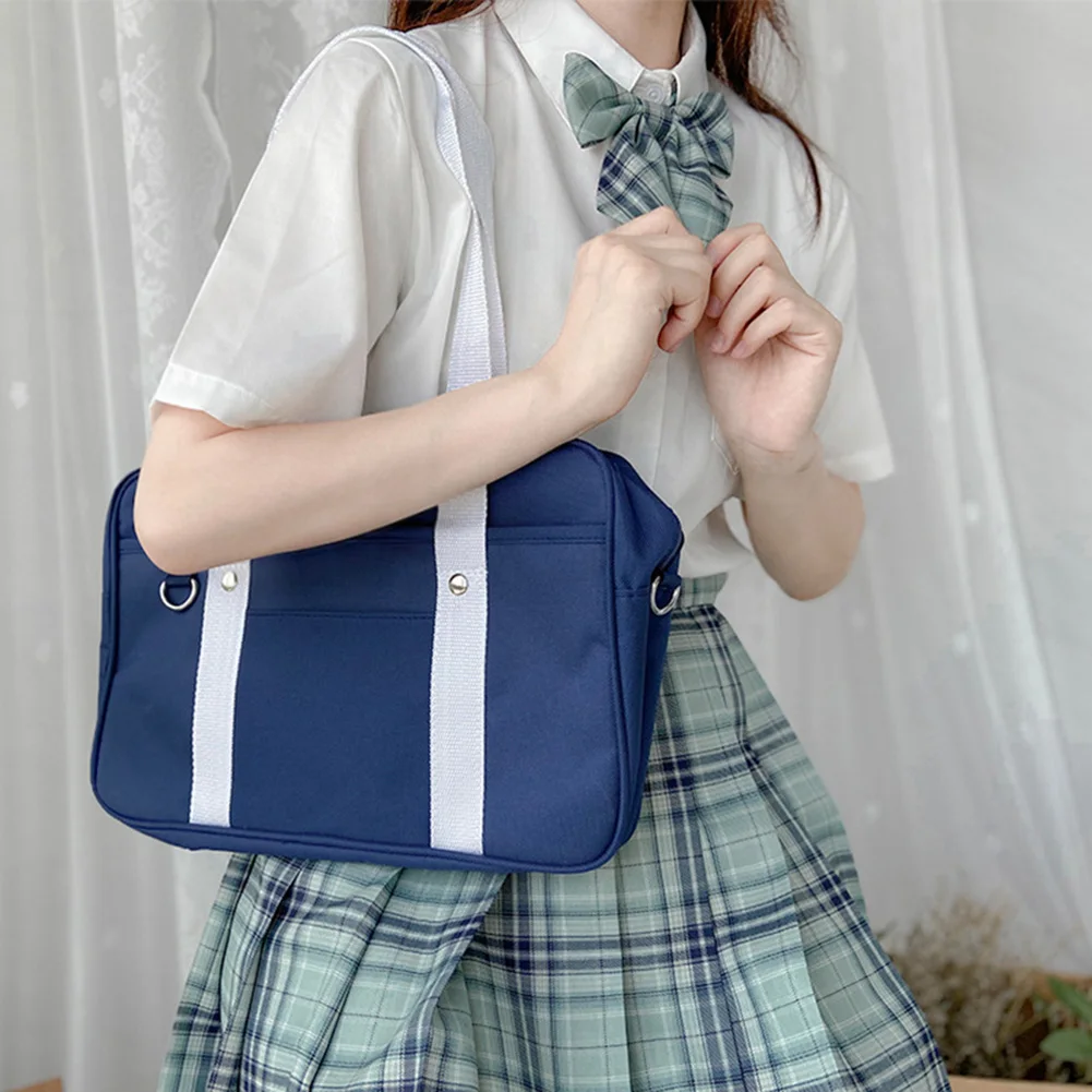 Leichte japanische Schultasche für die Highschool. Robustes, leichtes Material für den täglichen Weg zur Arbeit. Täglicher Pendler-Wochenendausflug – Detail 12