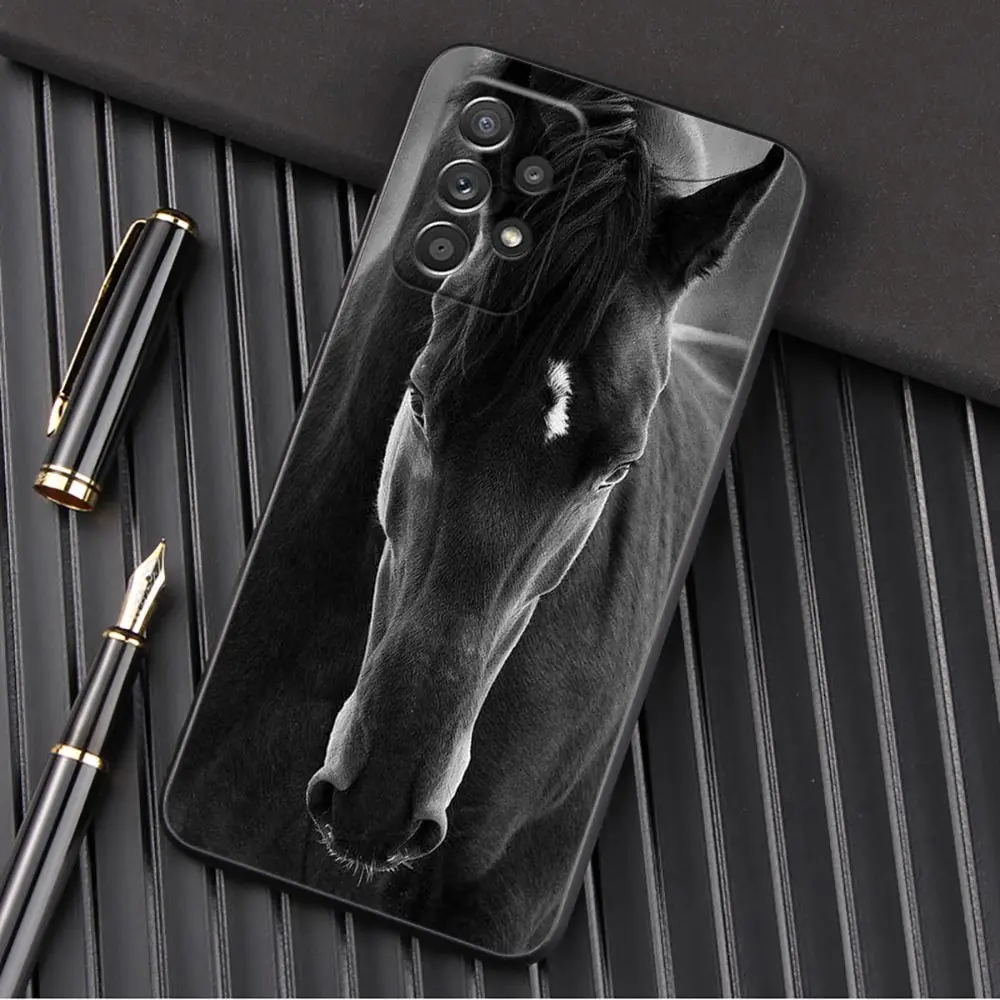 Cavalo menina animal cavalos pretos caso para samsung galaxy a56 a55 a36 a26 a16 a54 a52 a72 a35 a34 a25 a21s a14 a06 capa de telefone macio