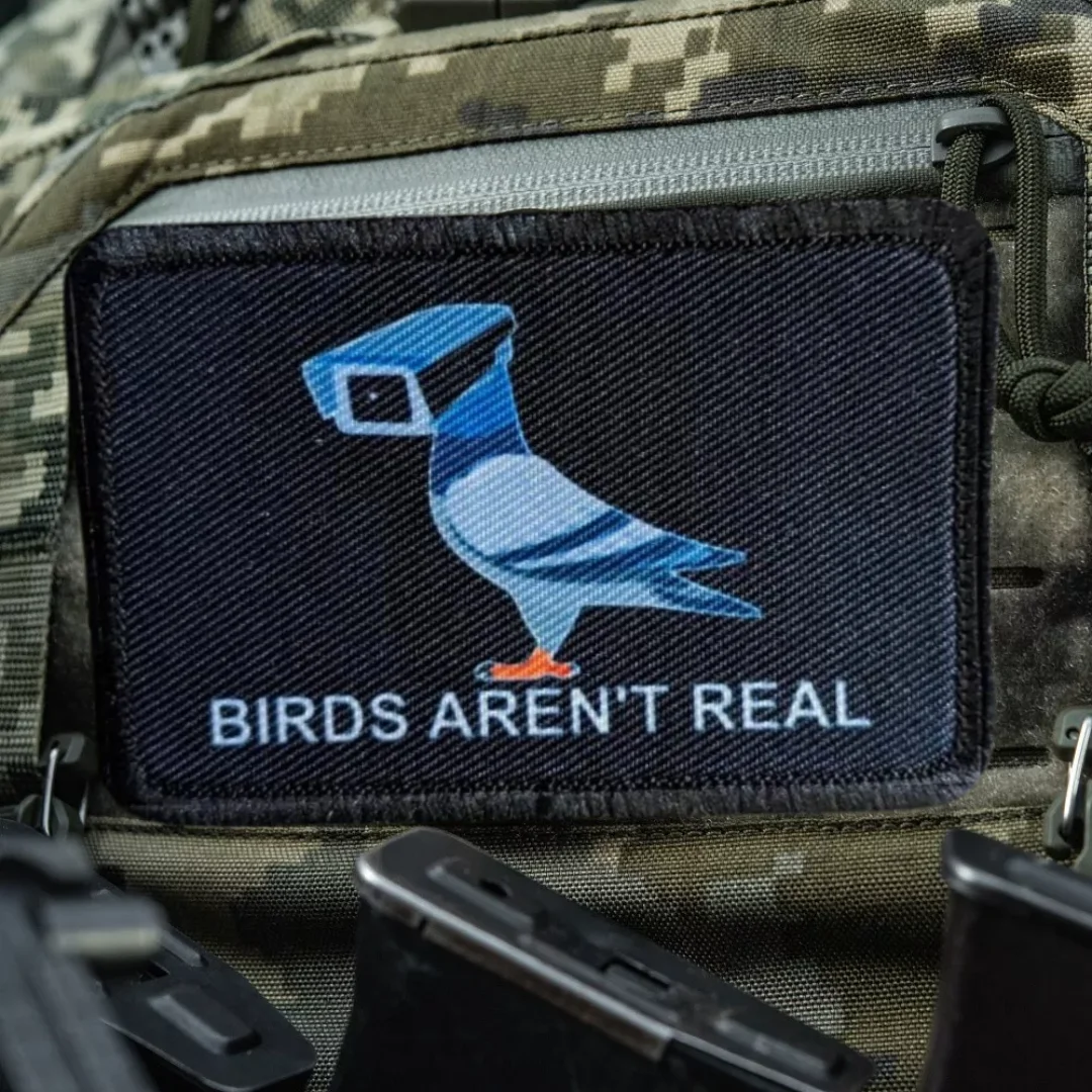 Birds Aren't Real Printed Hook&Loop Patch Fun Conspiracy Humor Joke Tactical Patches Military Army Badge Morale Backpack Sticker