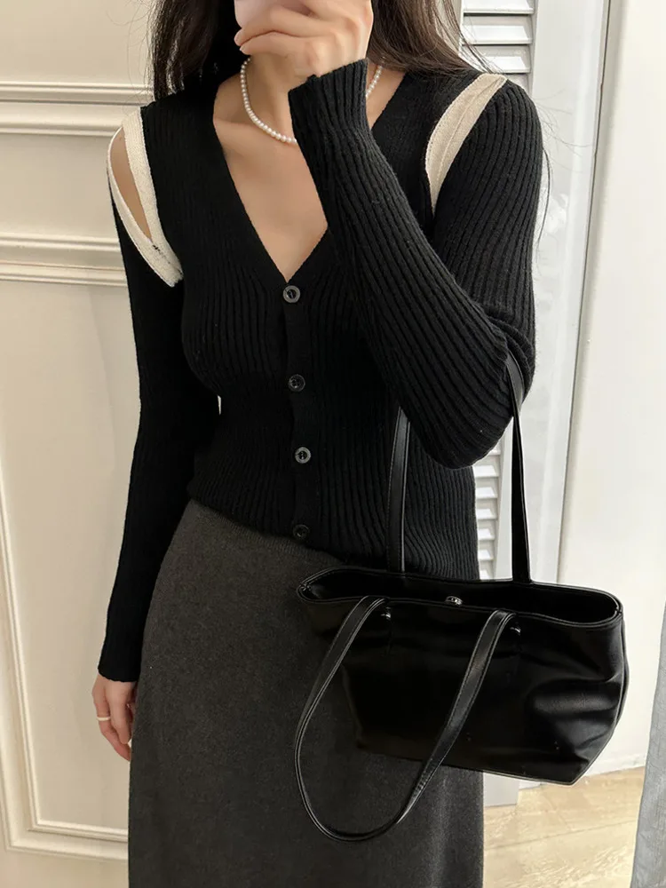 

Korean Chic Fashion Cut Out V-neck Cardigan Sweater Elegant All Match Short Black Knitwear Women 2024 Spring Autumn X788