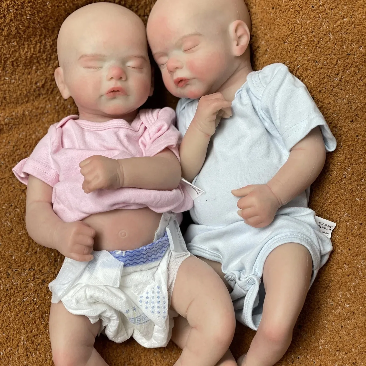 

New 18-inch silicone reborn baby comes in white embryo and hand-painted 3D skin styles, with boys and girls to choose from.