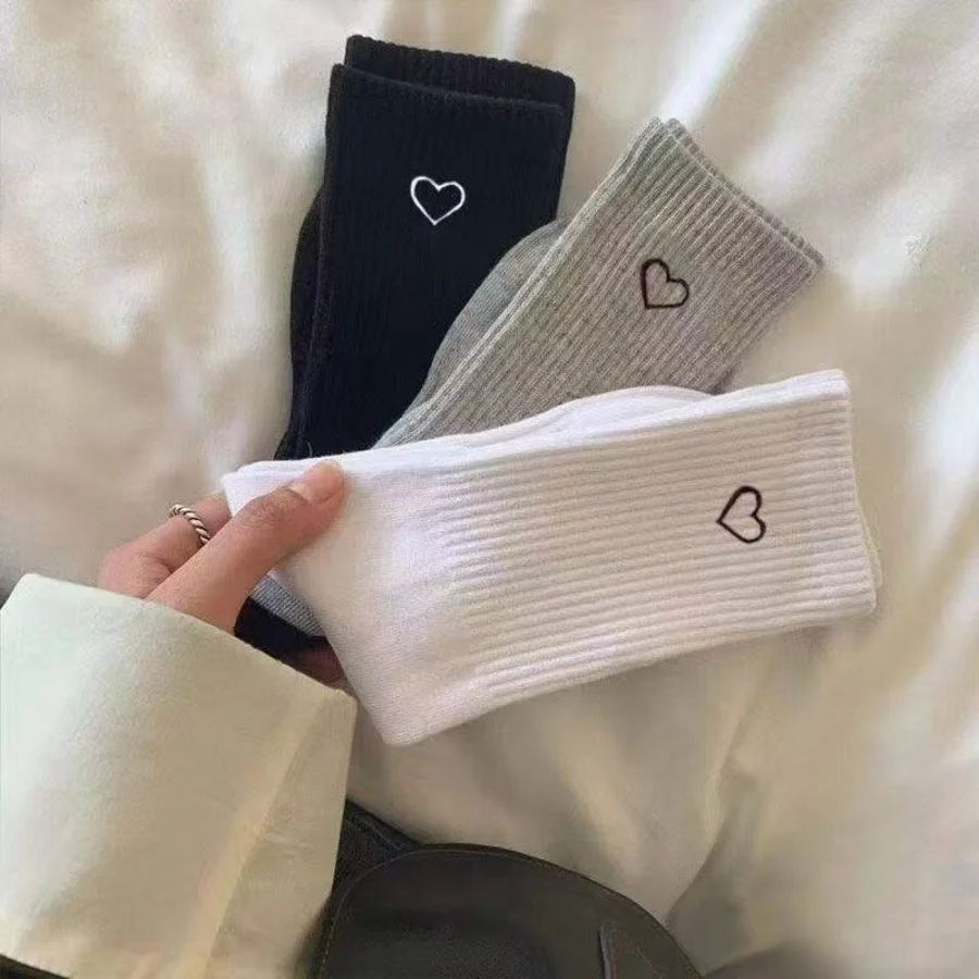 12 pares de calcetines en forma de corazón de estilo universitario: adecuados tanto para hombres como para mujeres, cómodos y agradables para la piel