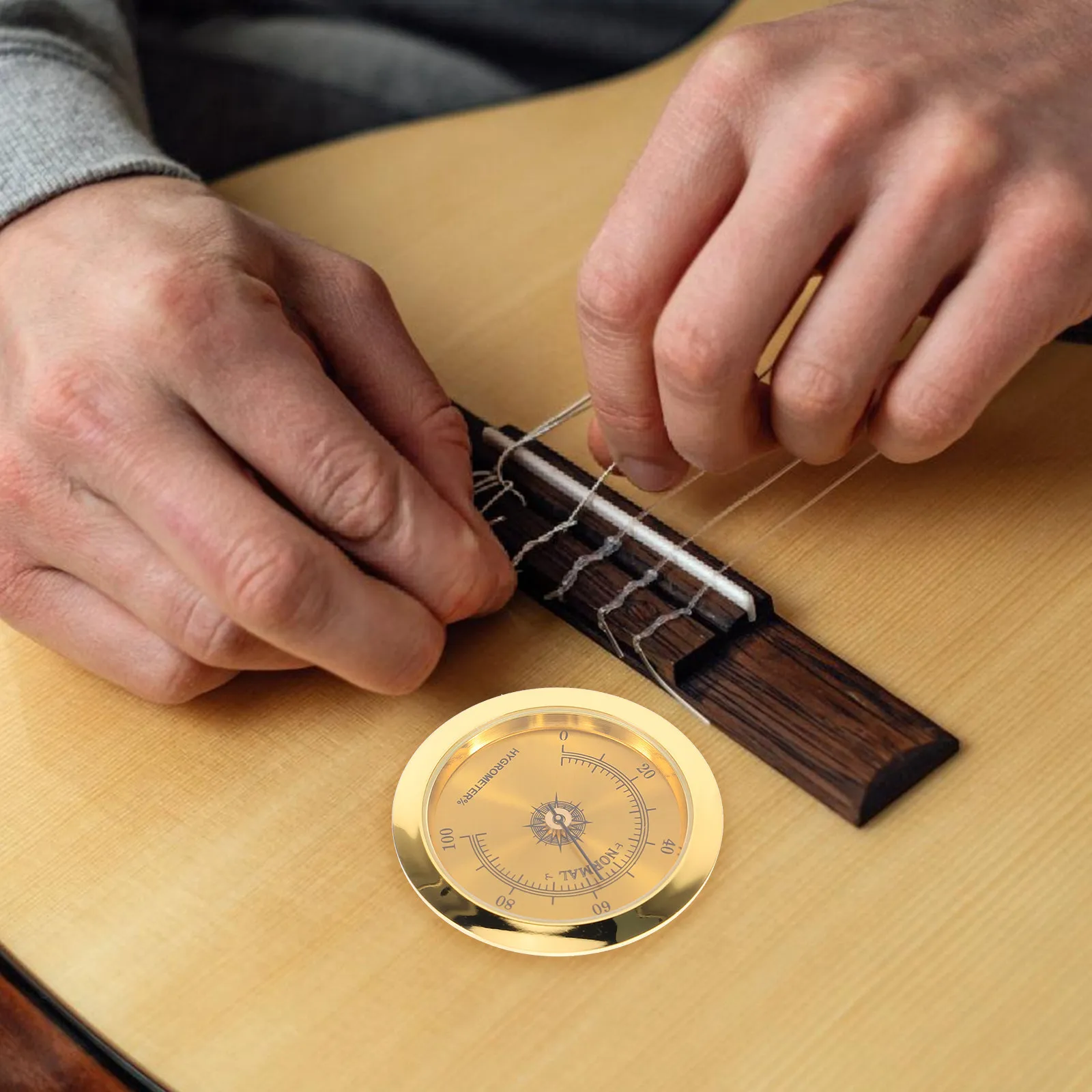 Guitar Hygrometer Mini Metal Moisture Meter Portable Guitar Case Acoustic Humidity Monitor Accurate Display Screen