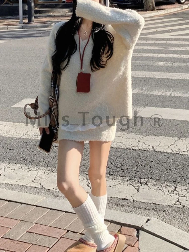 2024 Korean Fashion Sweet Knit Two Piece Set Loose Sweater + Mini Bag Hip Skirt New V-neck Casual Pullovers Women\'s Winter Suits