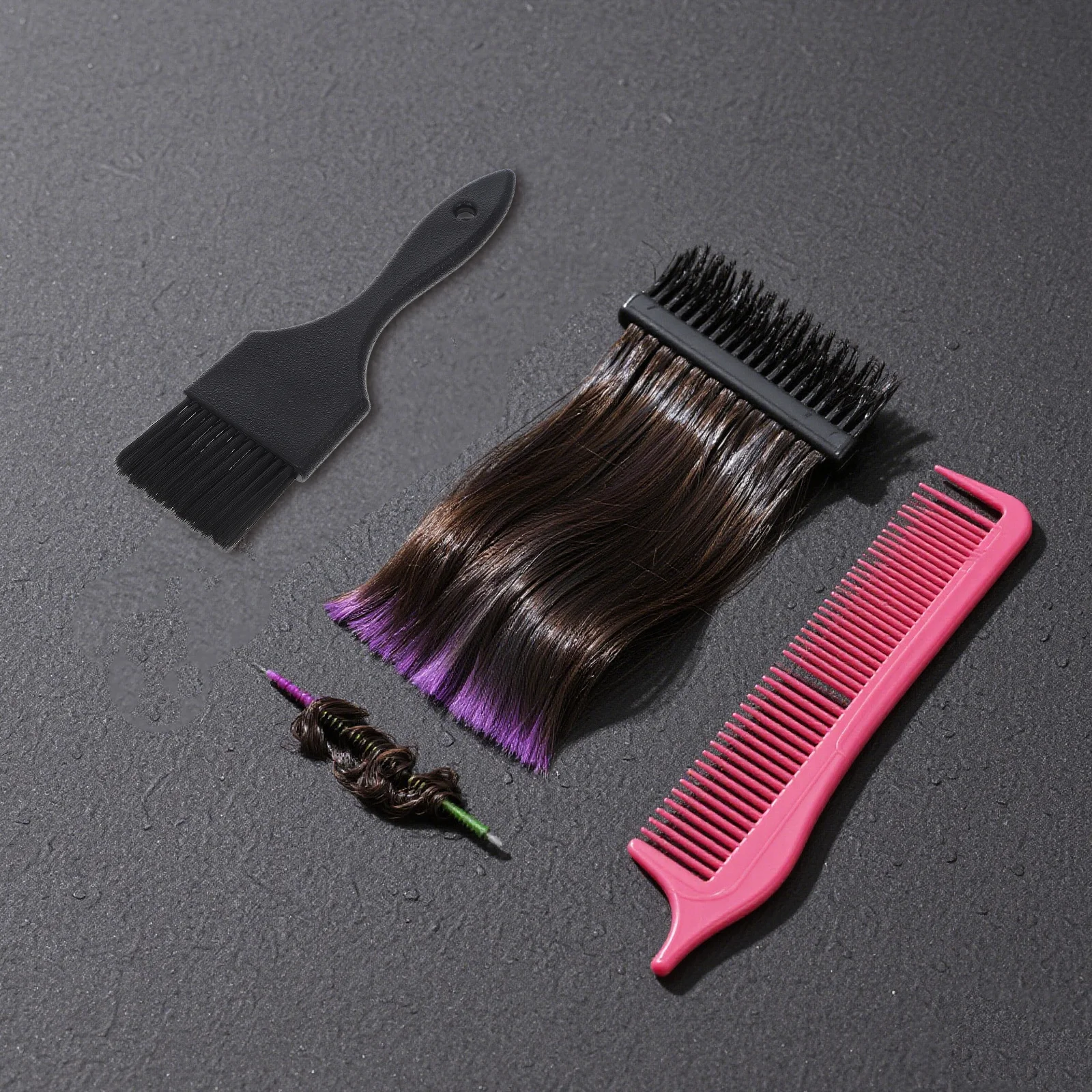

1Pcs Hair Dye Brush with Plastic Handle Nylon Bristles Long-Lasting Use Salon Home Hair Coloring Applicator for Precise Dye