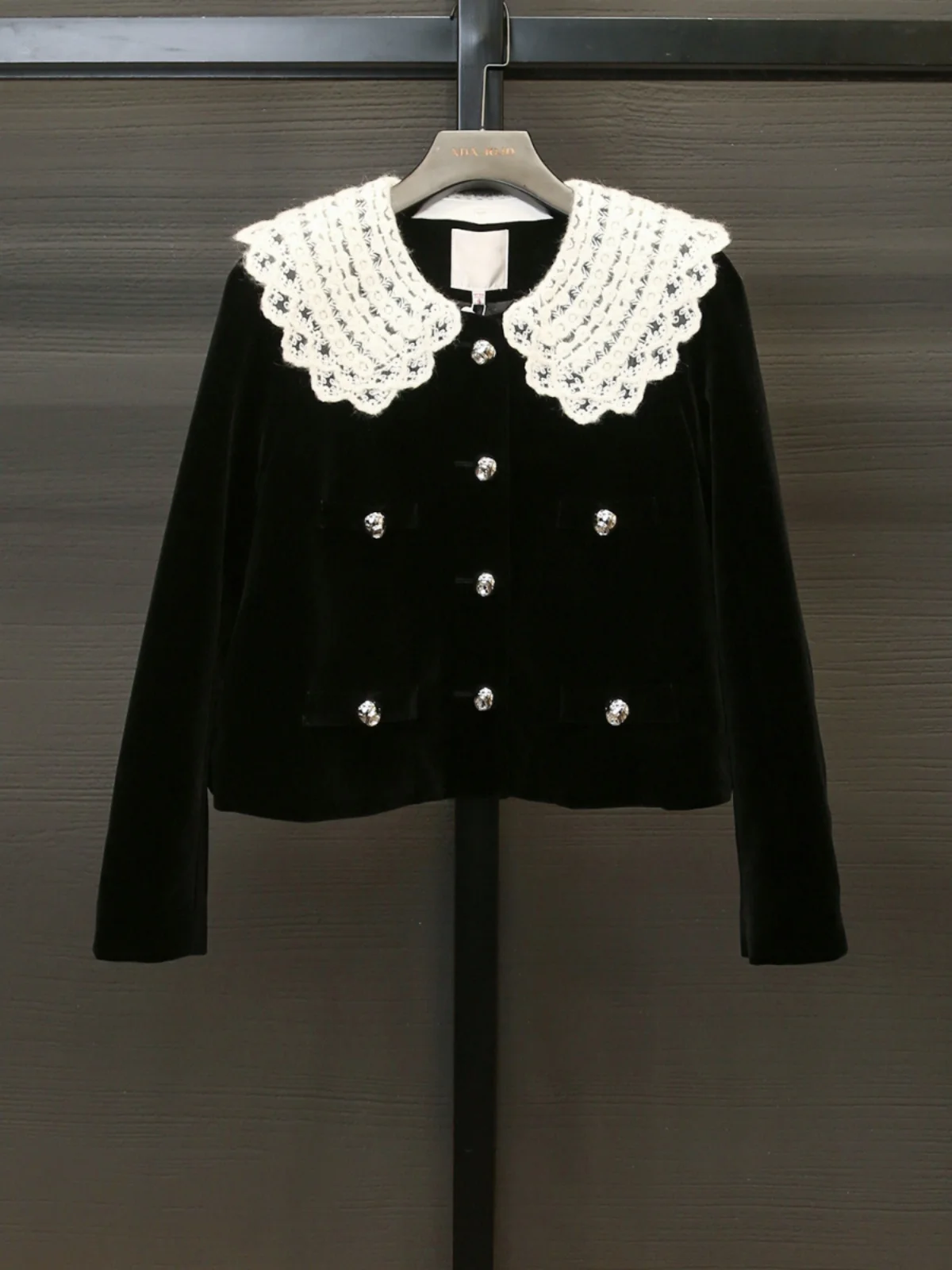 

High-End Velvet Outfit for Women with Doll Collar Bla Velvet Jaet And f Skirt Set Faionable Ensemble for Ages 25-35