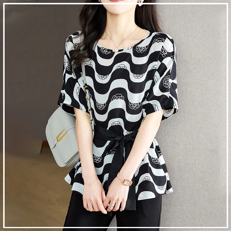 

2024 Summer Temperament Commuting Simple and Fashionable Round Neck Print Tie Up Waist Slimming Bat Sleeve Loose Fitting Shirt