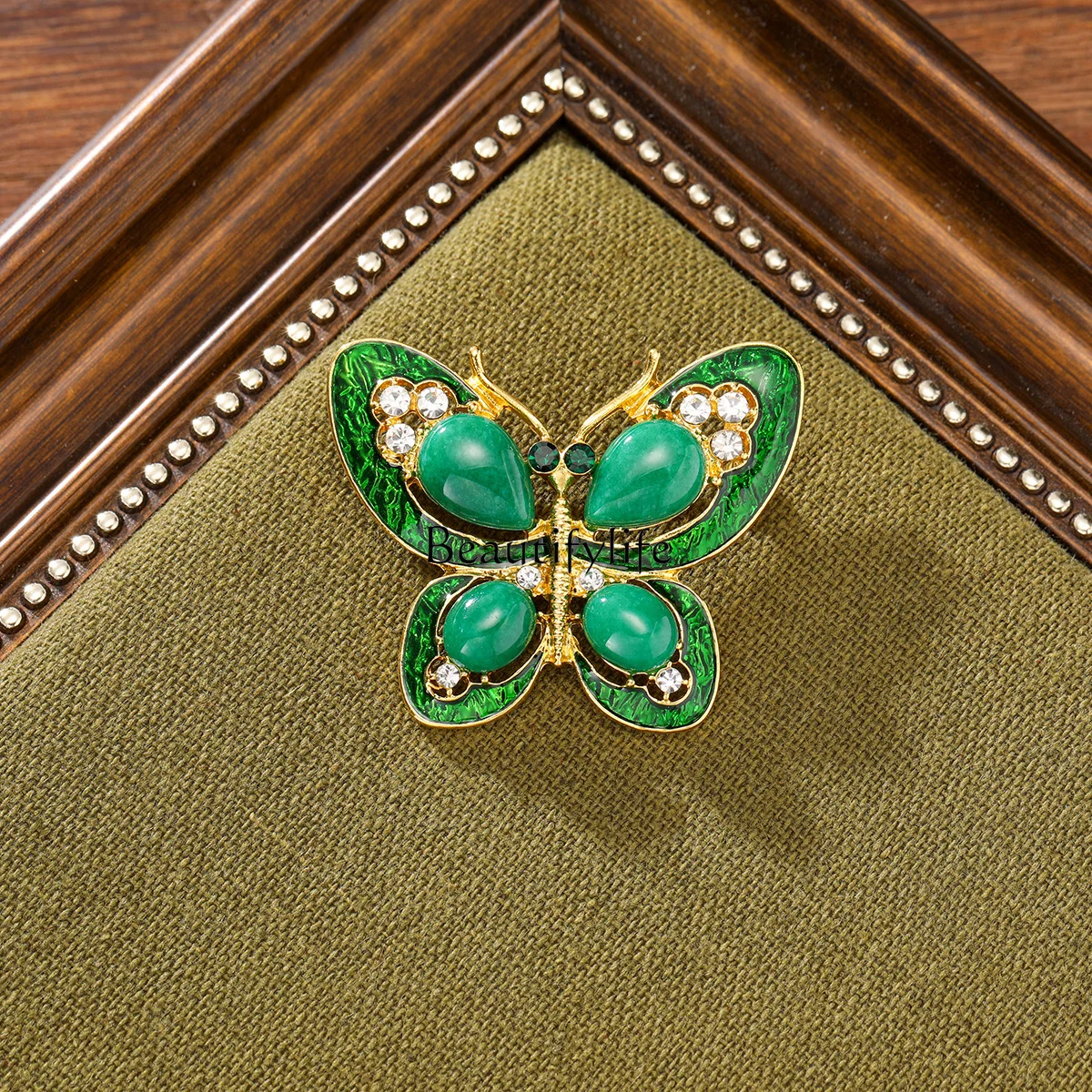 

Medieval green natural stone agate butterfly brooch luxury temperament women's high-end coat corsage accessories