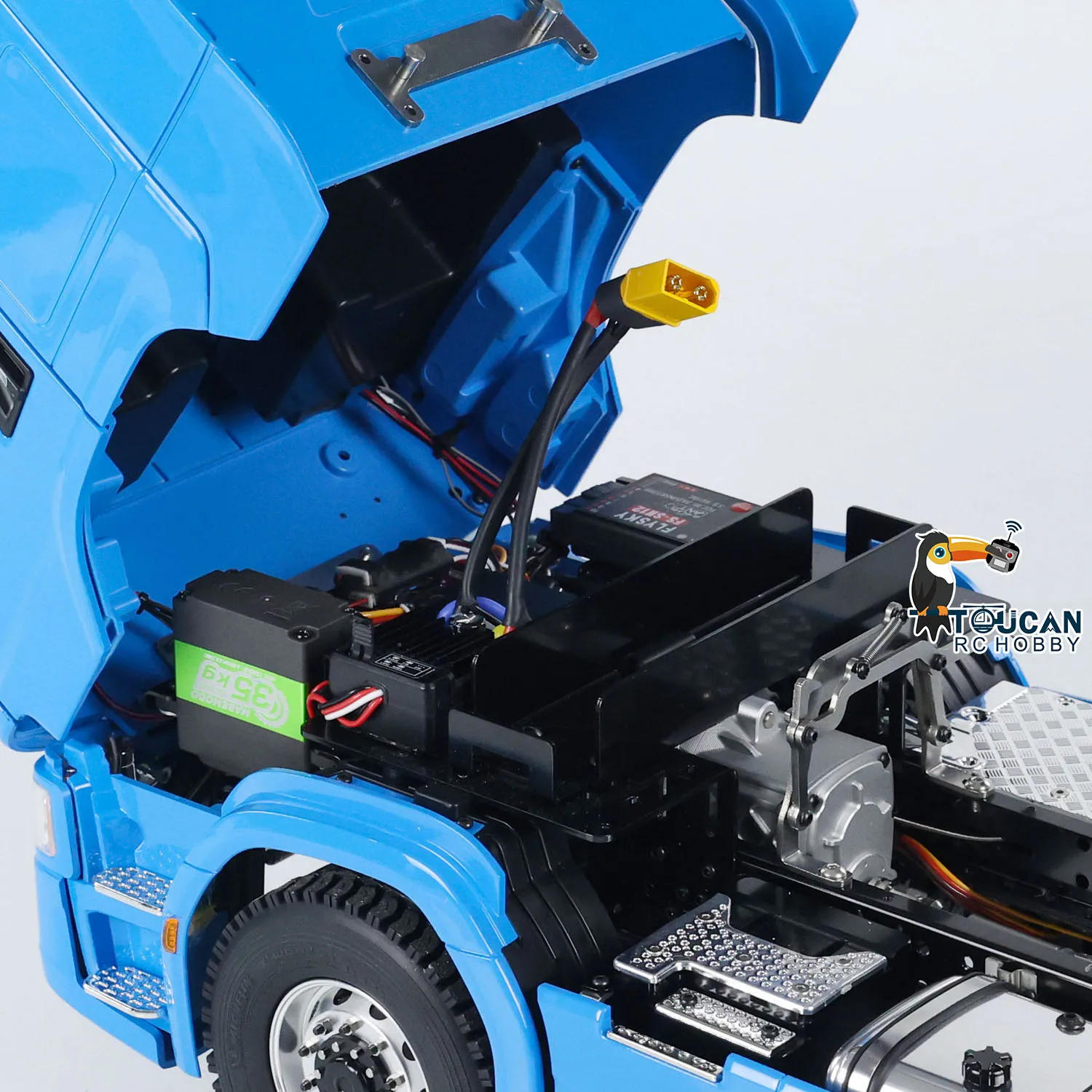 

1/14 770s 6x6 Metal Chassis RC Tractor Truck Radio Control Painted Finished Car 2-speed Transmission Light Sound Toys for Boys