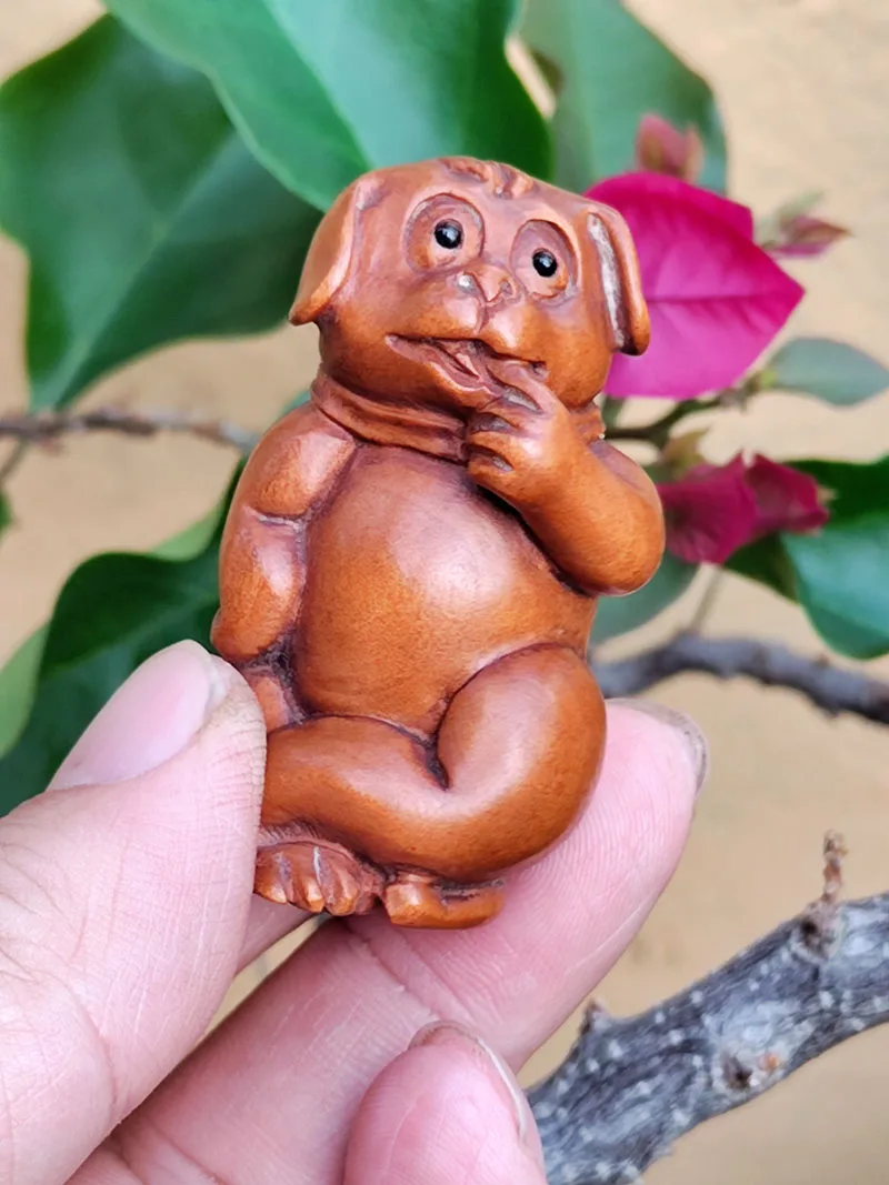 

Y7054 — 20-летняя 2-дюймовая резная резьба по самшиту «Нексуке»: милая собака