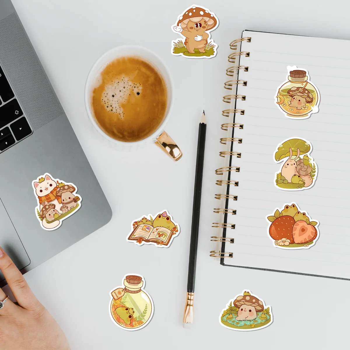 10/50 قطعة ملصقات الكرتون الضفدع الفطر الكتابة على الجدران الشارات لطيف نمط ملصق الهاتف المحمول الغيتار سيارة دراجة سكيت الاطفال اللعب