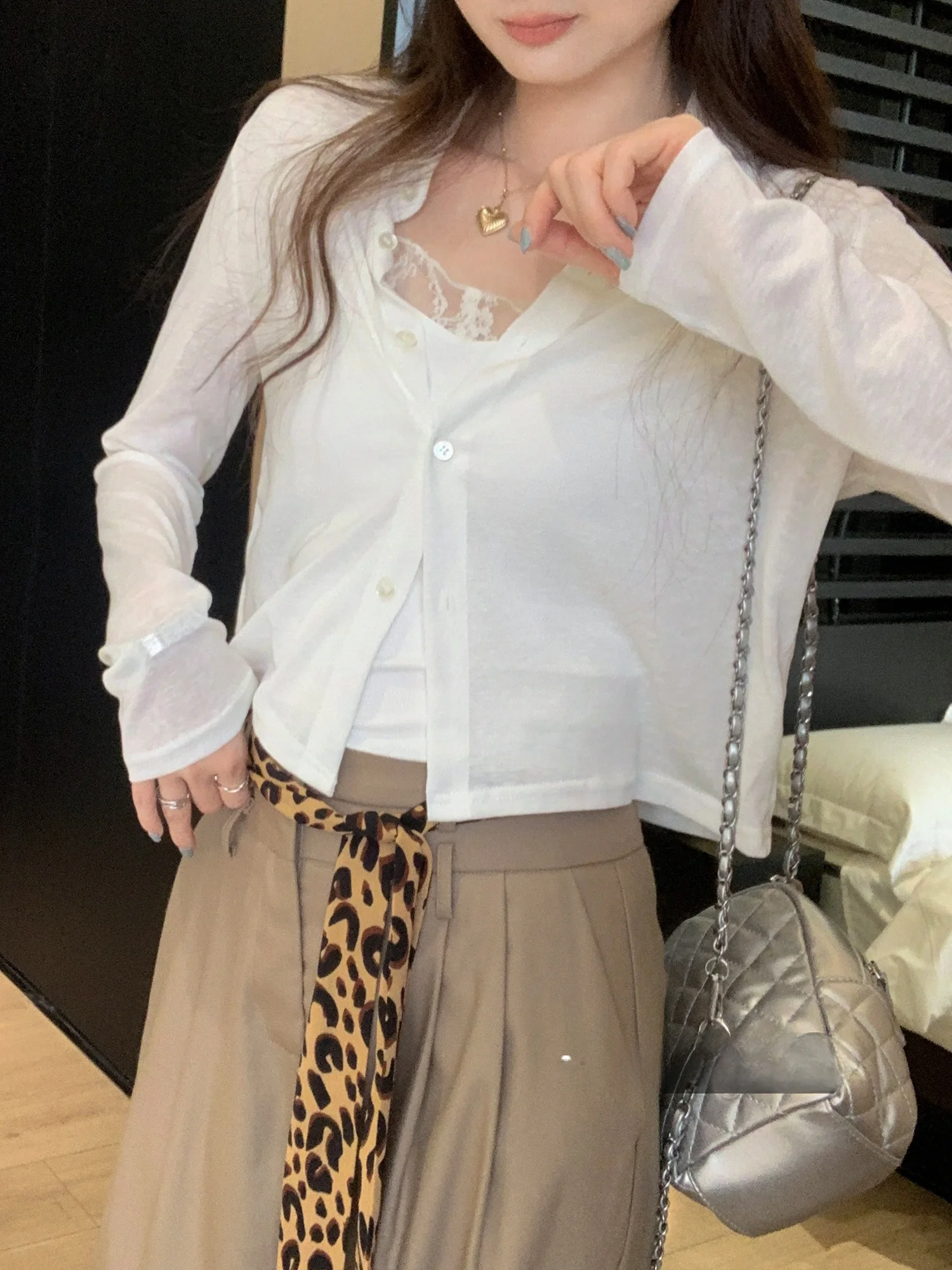 

Корейский тонкий кардиган с длинными рукавами и воротником для ранней весны, защита от солнца, модная верхняя одежда для женщин