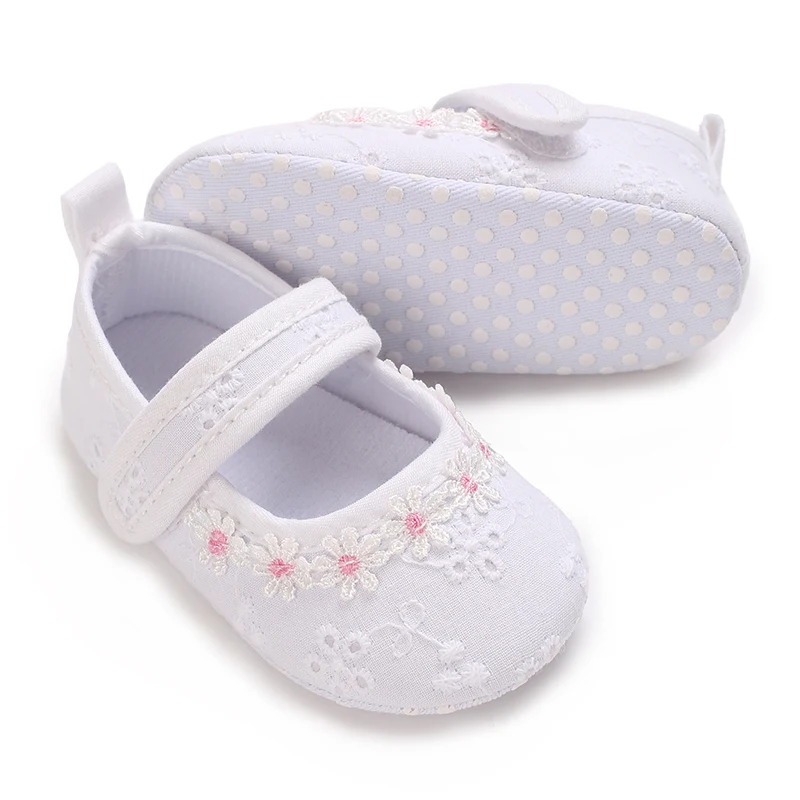 2 Color Cute Flower Embroidery Baby Shoes Princess Fashion Infant Toddler Soft sole Anti Slip First Walkers 0-1 year baby Shoes