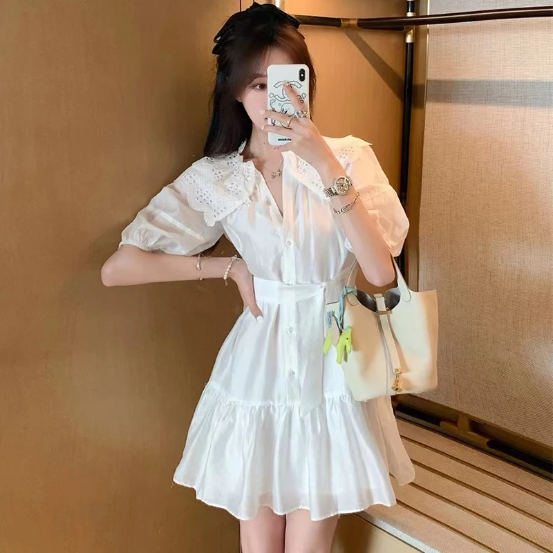 Sandro Suya 블로그 마스터 2024 봄 새로운 흰색 허리 장착 슬리밍 귀여운 미니 드레스 봄을위한 여성 짧은 드레스