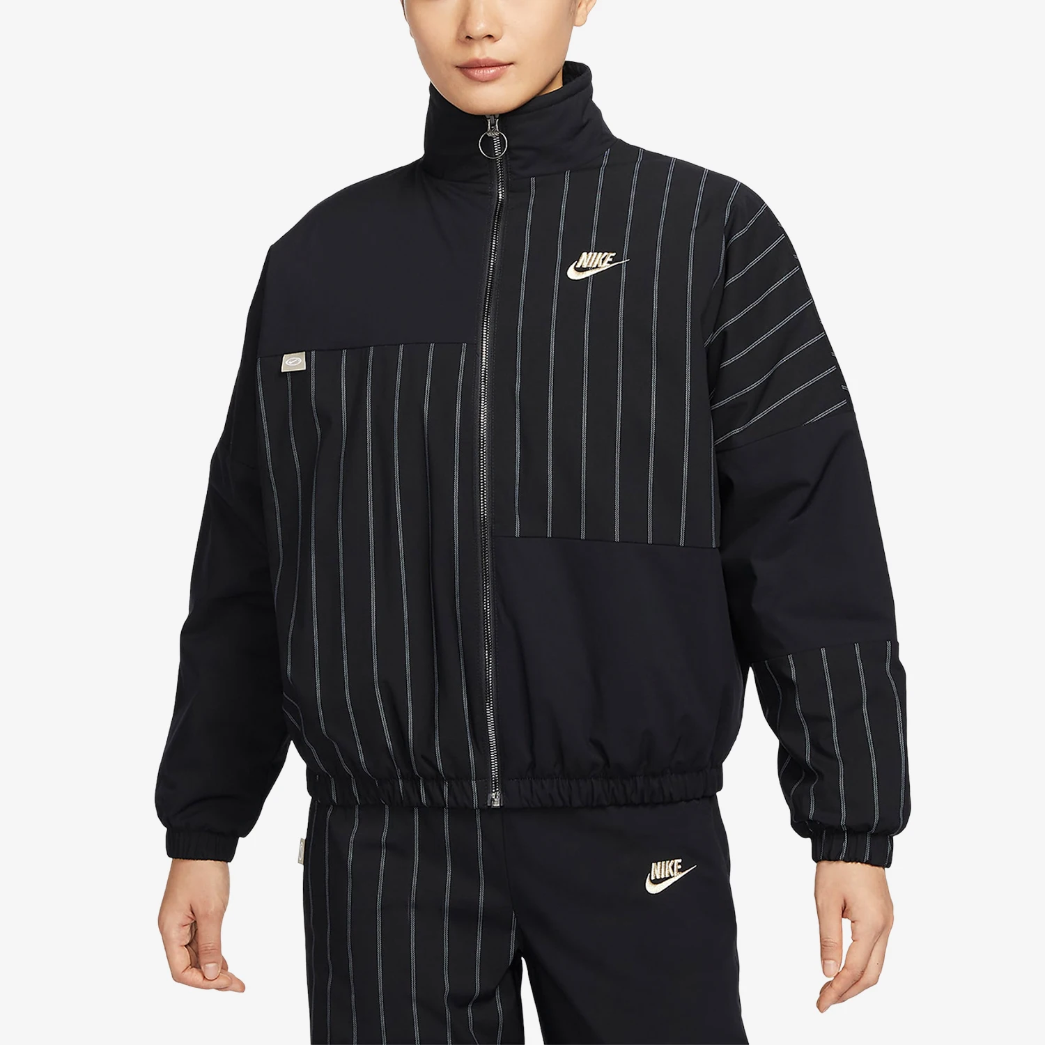 

Новая женская теплая спортивная куртка Nike Authentic Winter свободного кроя с воротником-стойкой FV6187-010